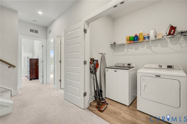 582 Hazel Dr, Henrico, VA 23233