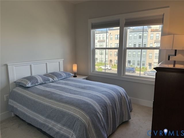 582 Hazel Dr, Henrico, VA 23233