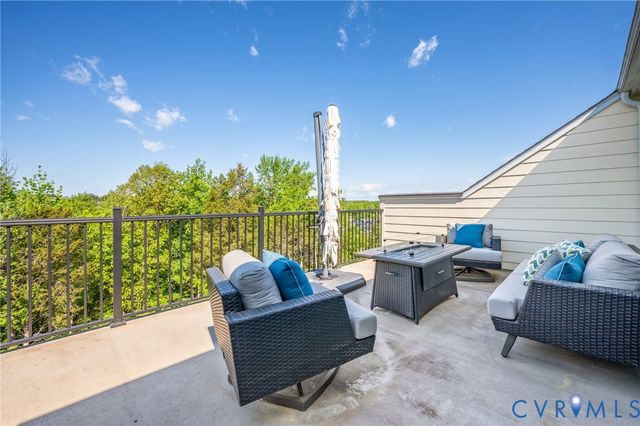 582 Hazel Dr, Henrico, VA 23233