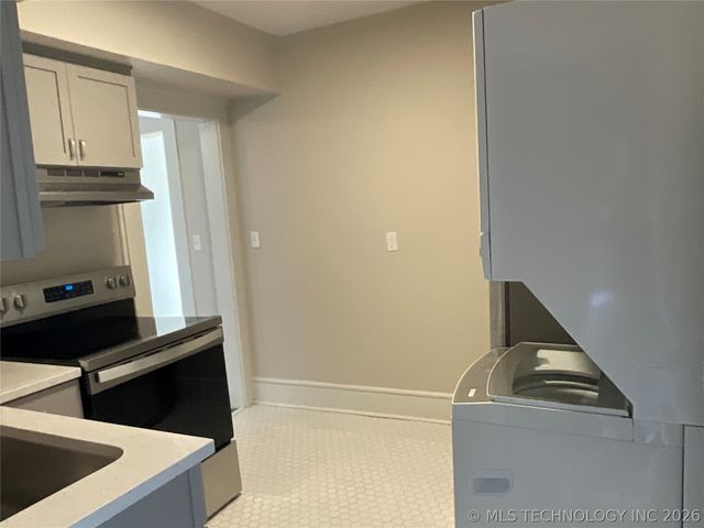 1347 E 6th Street, Tulsa, OK 74120