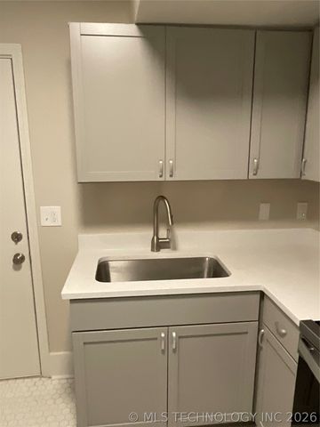 1347 E 6th Street, Tulsa, OK 74120