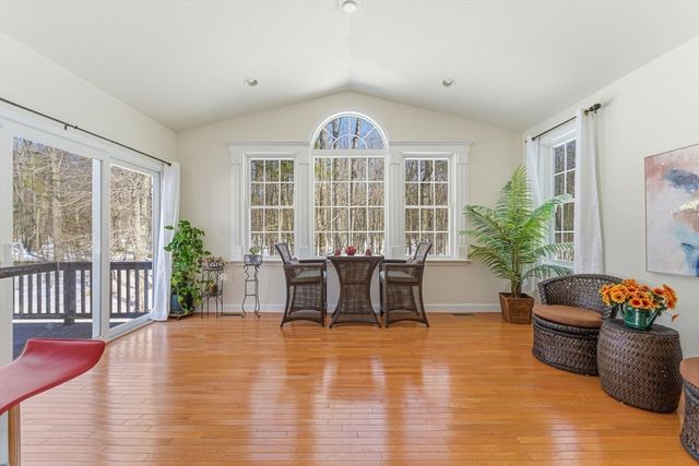 87 Canterbury Hill Rd, Acton, MA 01720