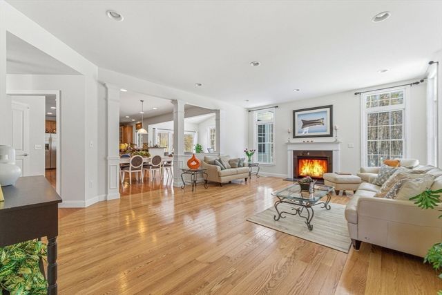 87 Canterbury Hill Rd, Acton, MA 01720