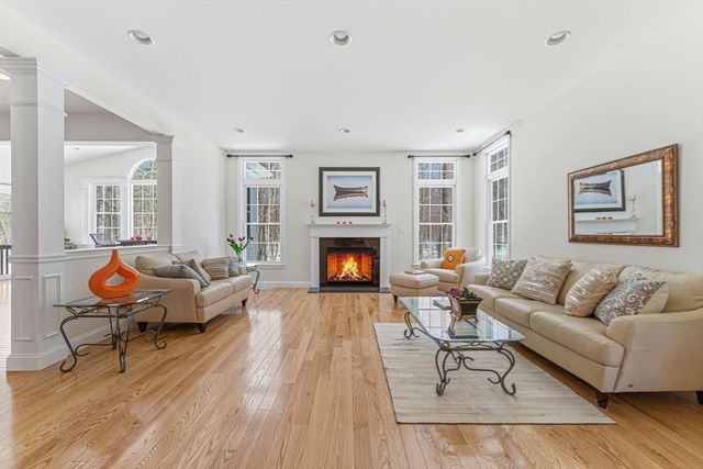 87 Canterbury Hill Rd, Acton, MA 01720
