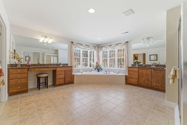 87 Canterbury Hill Rd, Acton, MA 01720