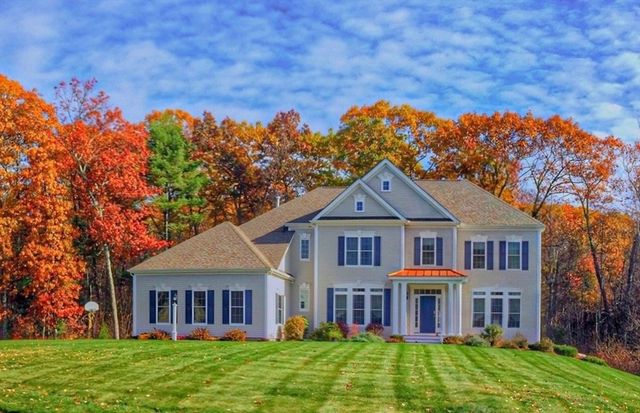 87 Canterbury Hill Rd, Acton, MA 01720