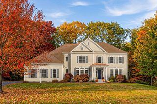 87 Canterbury Hill Rd, Acton, MA 01720