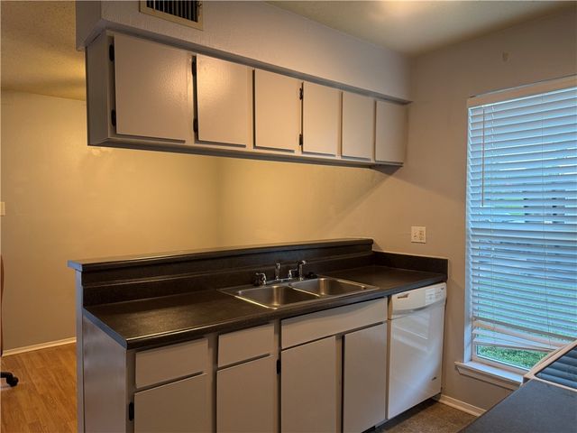 1014 Autumn A, College Station, TX 77840