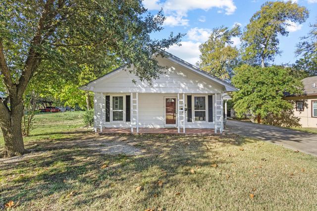 904 S Gribble Street, Sherman, TX 75090