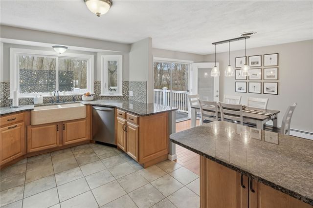 48 Roger Williams Drive, Johnston, RI 02919