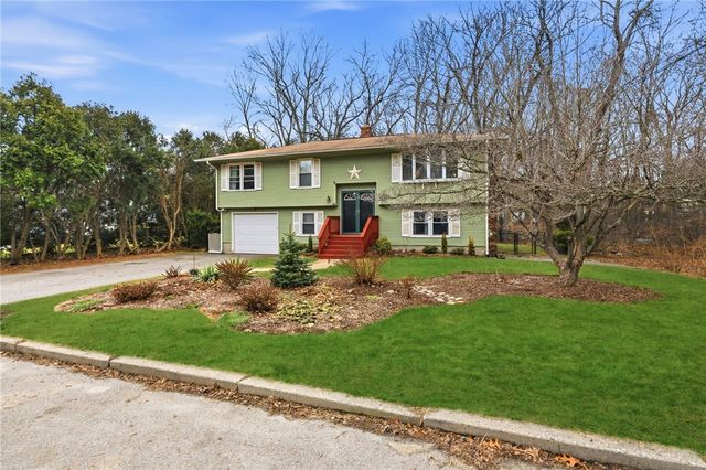 48 Roger Williams Drive, Johnston, RI 02919