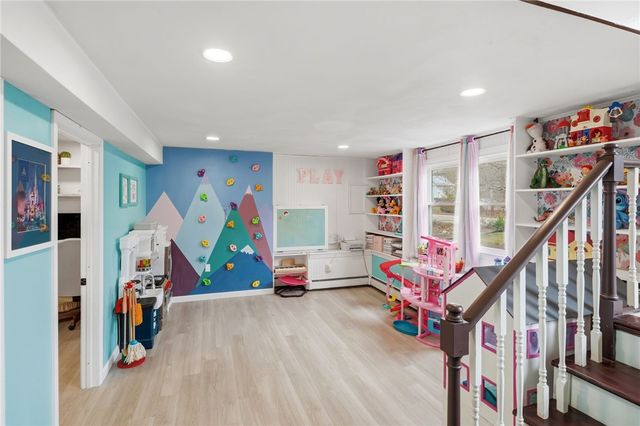 48 Roger Williams Drive, Johnston, RI 02919