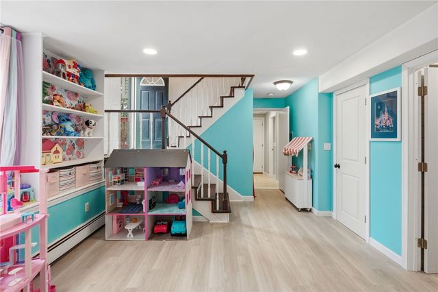 48 Roger Williams Drive, Johnston, RI 02919