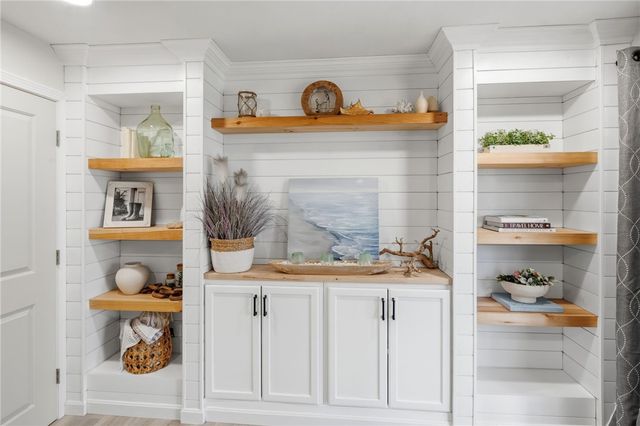 48 Roger Williams Drive, Johnston, RI 02919