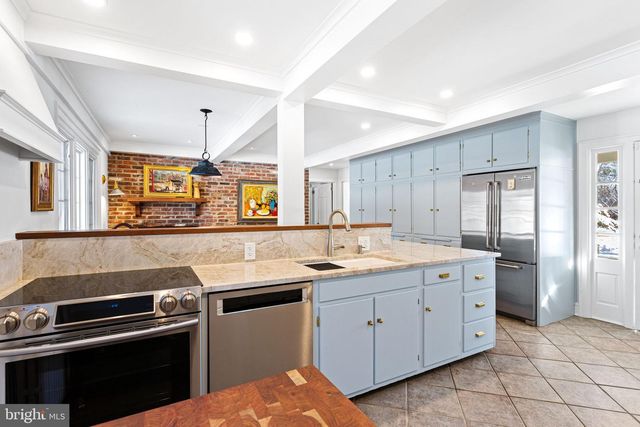 2005 MAKEFIELD RD, Yardley, PA 19067