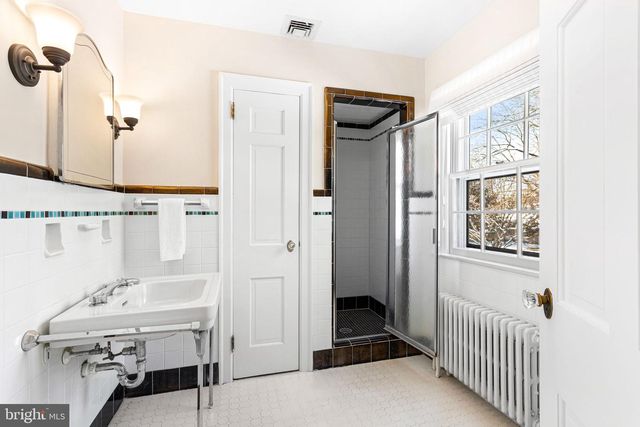 2005 MAKEFIELD RD, Yardley, PA 19067