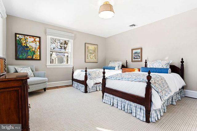 2005 MAKEFIELD RD, Yardley, PA 19067