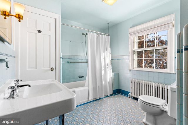 2005 MAKEFIELD RD, Yardley, PA 19067