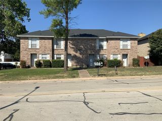 7504 Chapin Road B, Fort Worth, TX 76116