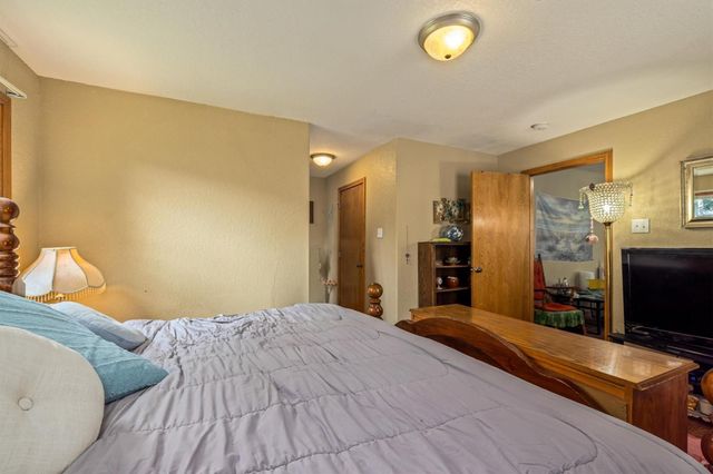 7113 Sycamore Drive, Galveston, TX 77551