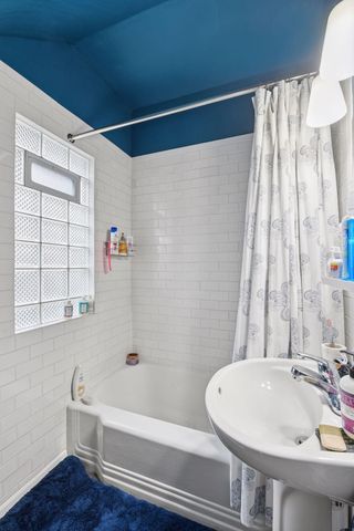 14 W 47th St, Minneapolis, MN 55419