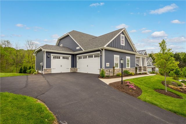 490 Harvest View Drive, Peters Twp, PA 15367