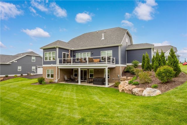 490 Harvest View Drive, Peters Twp, PA 15367