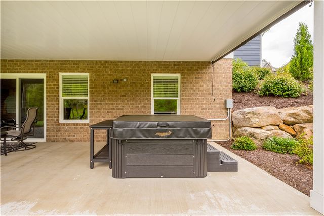 490 Harvest View Drive, Peters Twp, PA 15367