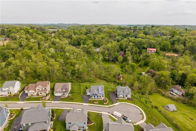 490 Harvest View Drive, Peters Twp, PA 15367