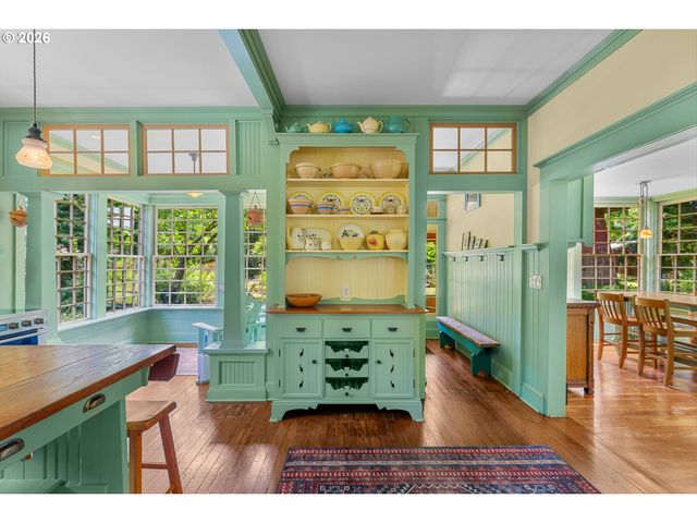 5006 Se LONG St, Portland, OR 97206