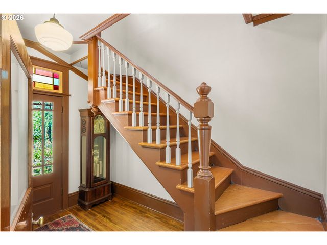 5006 Se LONG St, Portland, OR 97206