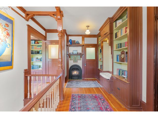 5006 Se LONG St, Portland, OR 97206