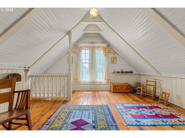 5006 Se LONG St, Portland, OR 97206