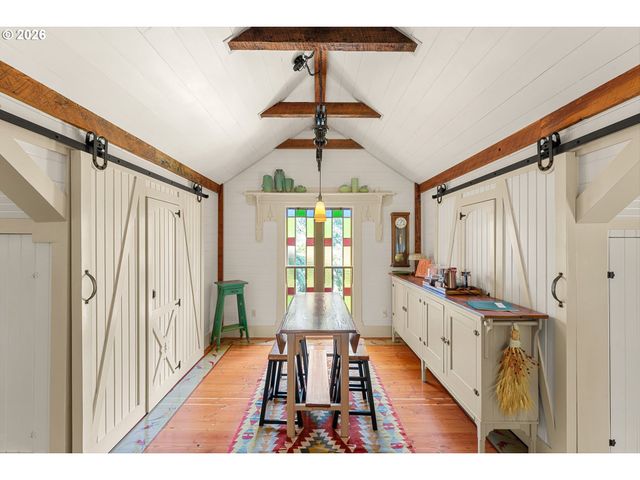 5006 Se LONG St, Portland, OR 97206