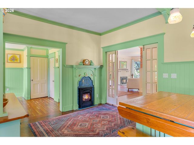5006 Se LONG St, Portland, OR 97206