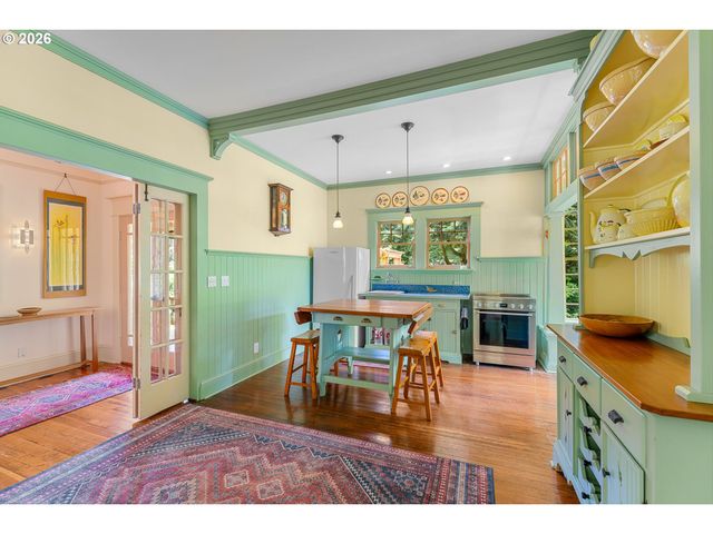 5006 Se LONG St, Portland, OR 97206