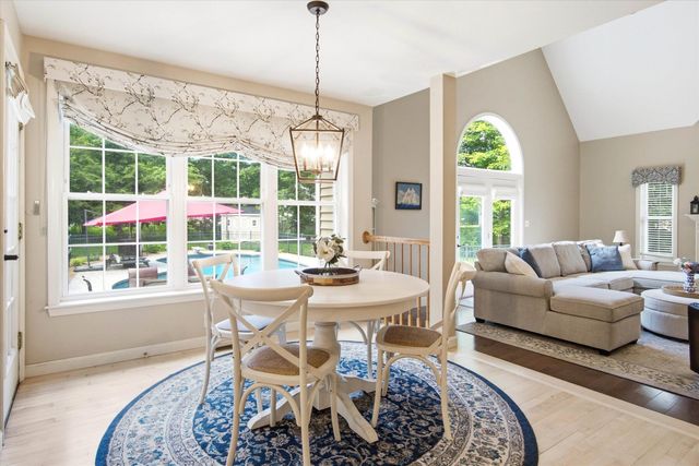 3 Taconic Drive, Merrimack, NH 03054