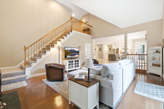 3 Taconic Drive, Merrimack, NH 03054