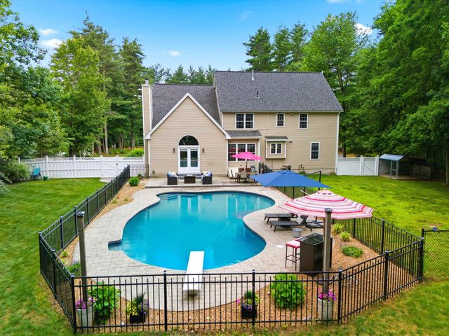3 Taconic Drive, Merrimack, NH 03054