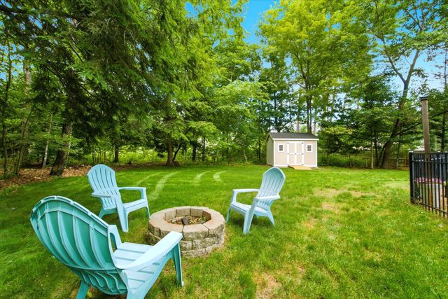 3 Taconic Drive, Merrimack, NH 03054