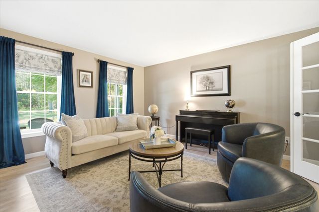3 Taconic Drive, Merrimack, NH 03054