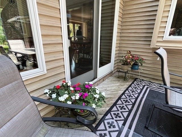 55 Dowds Ln, Chicopee, MA 01020