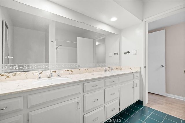 395 S Oakland Avenue 104, Pasadena, CA 91101