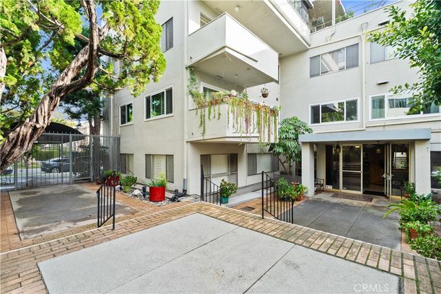 395 S Oakland Avenue 104, Pasadena, CA 91101