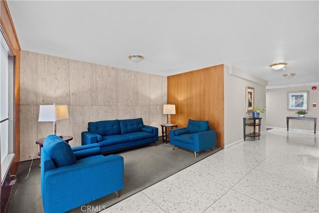 395 S Oakland Avenue 104, Pasadena, CA 91101