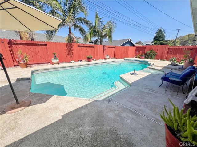 14901 Quill Circle, Huntington Beach, CA 92647