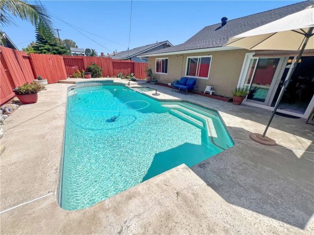 14901 Quill Circle, Huntington Beach, CA 92647