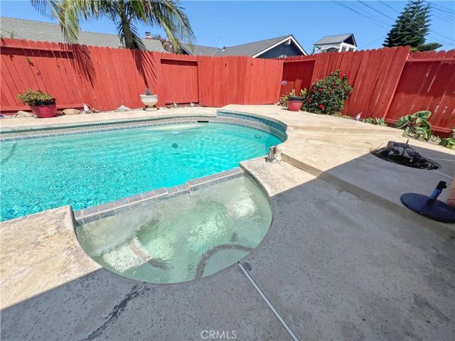 14901 Quill Circle, Huntington Beach, CA 92647
