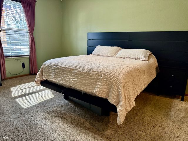 831 Cross Wind Court, Greenwood, IN 46143