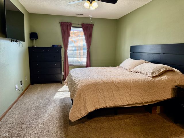 831 Cross Wind Court, Greenwood, IN 46143